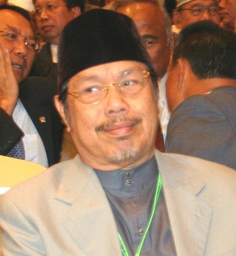 KH Tolchah Hasan akan Dikukuhkan sebagai Profesor