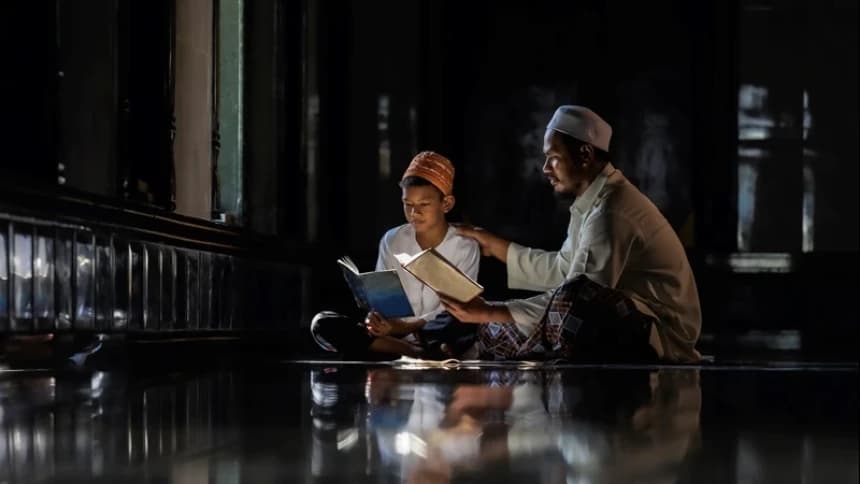 5 Ayat Al-Quran tentang Peran Penting Ayah dalam Mendidik Anak