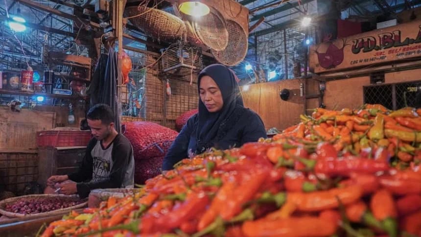Ramadhan Makin Dekat, Harga Telur, Daging, hingga Cabai Melonjak