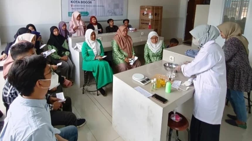 Prodi Teknologi Agroindustri Unusia Adakan Pelatihan Pembuatan Sabun
