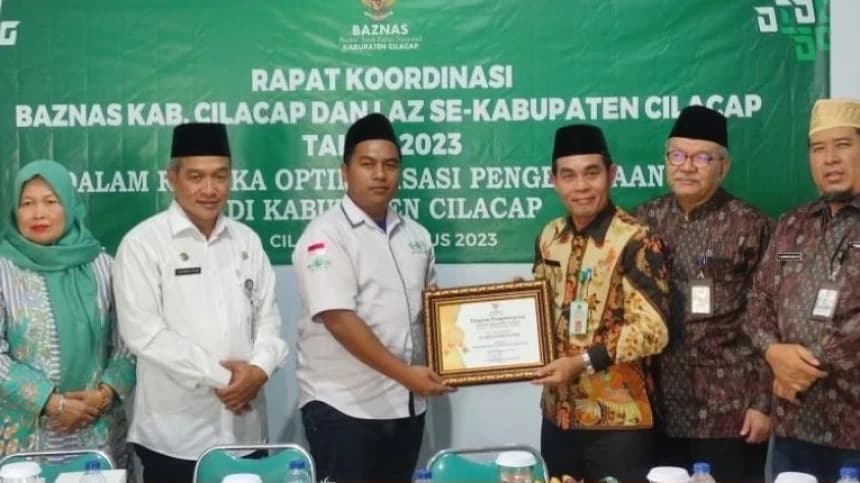Himpun Rp16,2 Miliar di 2022, LAZISNU Cilacap Raih Penghargaan Baznas sebagai LAZ dengan Pengumpulan Terbanyak
