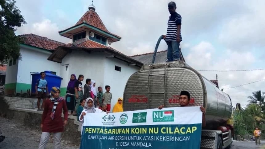 Terus Bantu Warga, 608 Ribu Liter Air Bersih Disalurkan LAZISNU Cilacap dalam 21 Tahap