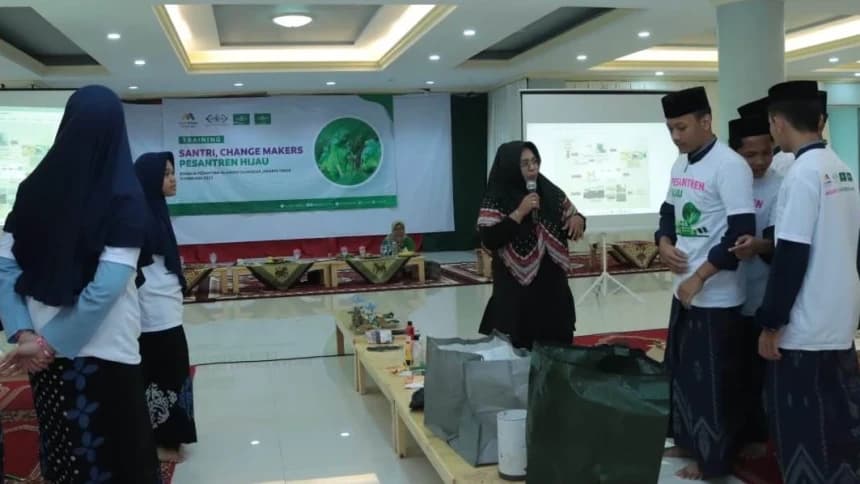 Program Pesantren Hijau Sesuai dengan Kitab Ta'limul Muta'alim