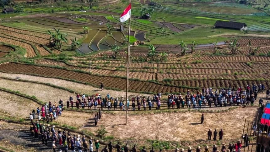 77 Tahun Indonesia Merdeka, Mengapa Nasib Petani Selalu Tertinggal?