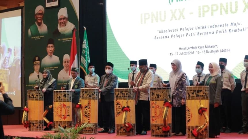 Tabuhan Gendang Tandai Dibukanya Pra-Kongres IPNU IPPNU di NTB