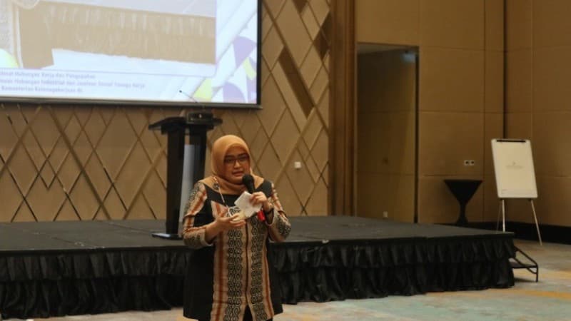 Jelang Penetapan Upah Minimum 2022, Kemnaker Buka Dialog Depenas dengan BP LKS Tripnas