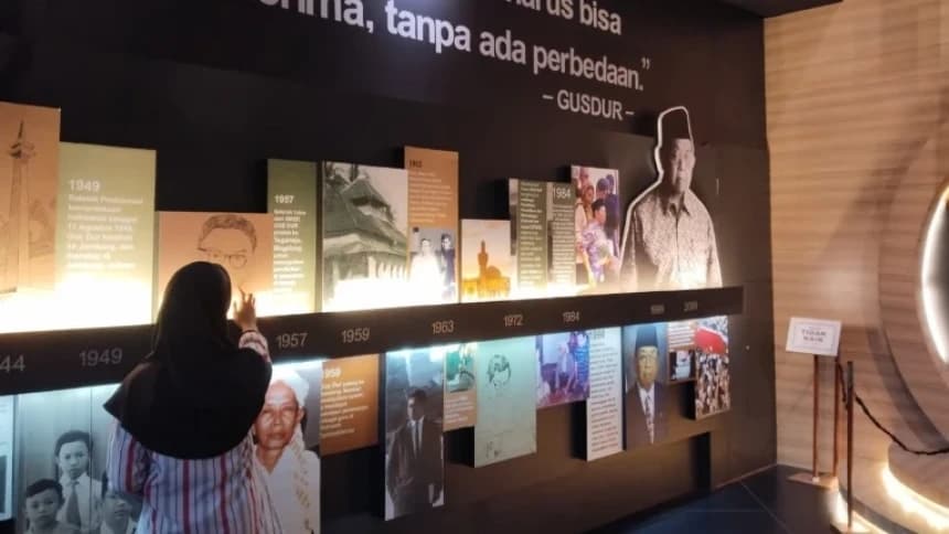 Mengunjungi Ruang Gus Dur di Museum Islam Indonesia; Ada Kopiah, Buku hingga Kaset