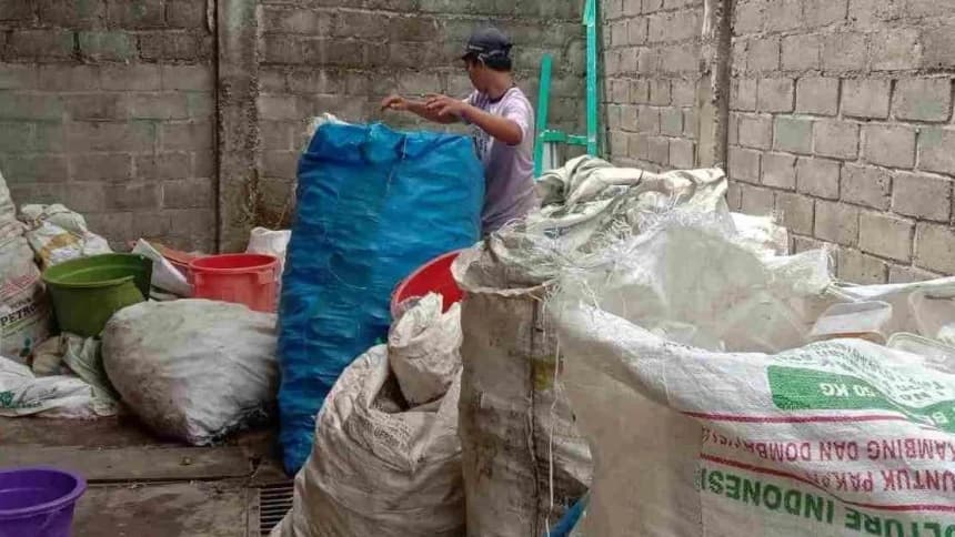 Jutaan Rupiah Dihasilkan dari Pengolahan Sampah Pesantren Tebuireng
