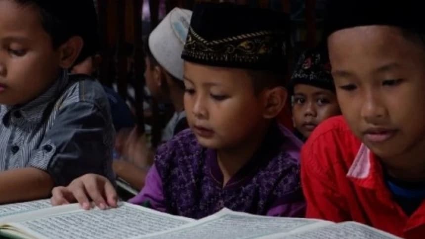 Khutbah Jumat: Anjuran Menyantuni Anak Yatim dalam Islam