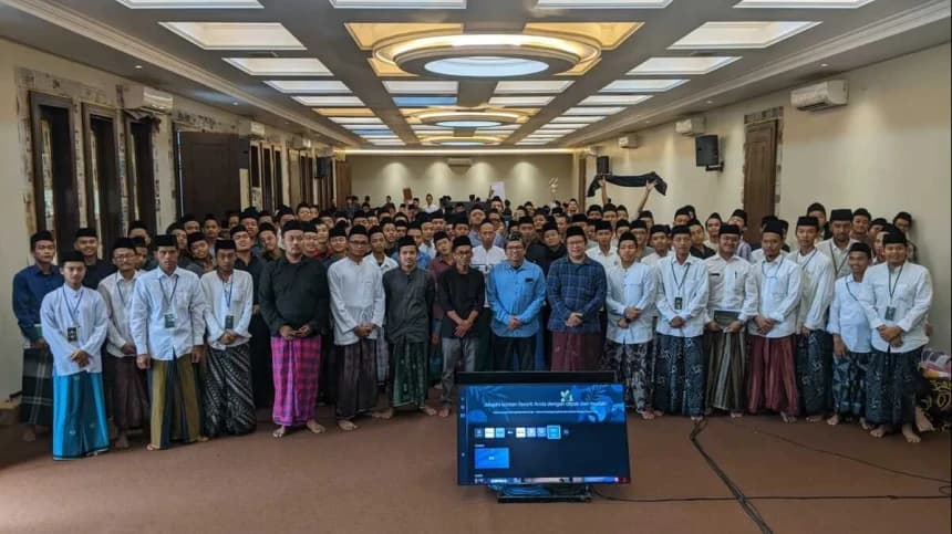 Pesantren dan Dunia Kreatif: Ratusan Santri Lirboyo Berlatih Jurnalistik
