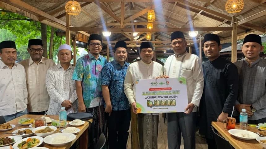 NU Care-LAZISNU Aceh Salurkan Santunan Baju Hari Raya untuk Anak Yatim