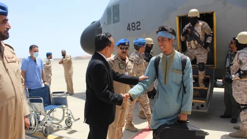 15 WNI Berhasil Dievakuasi dari Sudan ke Jeddah, Arab Saudi