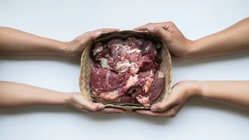 Saat Abdullah bin Umar Bagikan Daging Kurban Untuk Seorang Yahudi