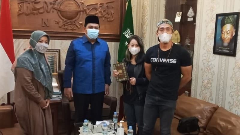 Tuntun Mualaf, Sekjen PBNU Anjurkan Tetap Hormat Orang Tua