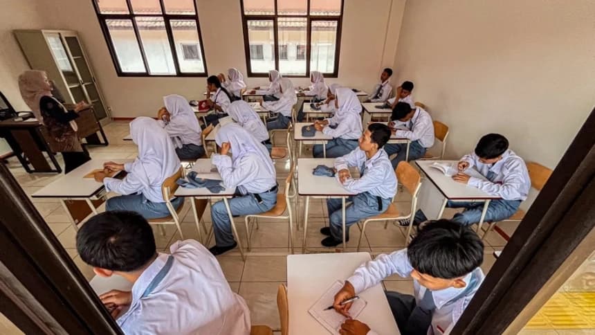 Beban Administrasi dan Tekanan Digital Dinilai Gerus Substansi Peran Guru dalam Mendidik