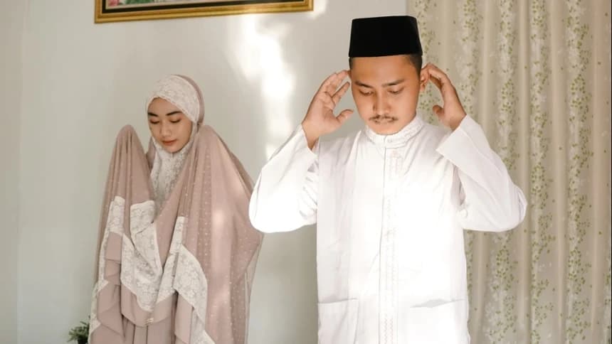 Khutbah Jumat: Keutamaan Menjaga Shalat
