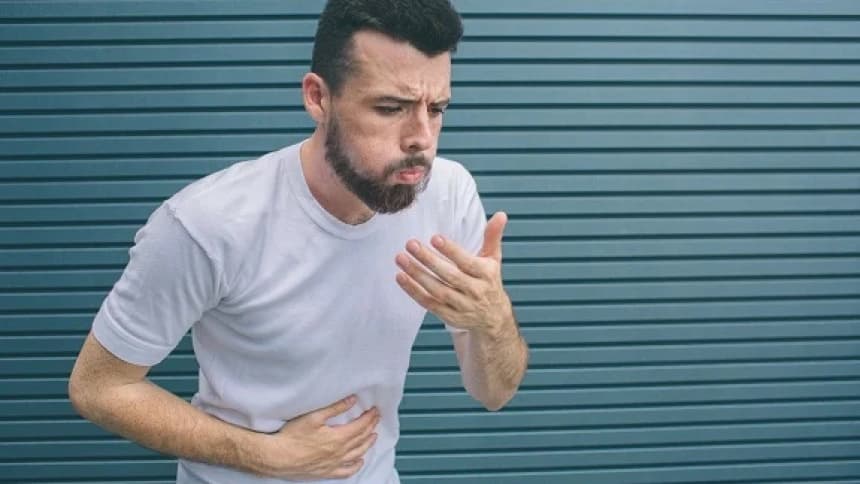 Muntah Seperti Apa yang Membatalkan Puasa? Ini Penjelasannya