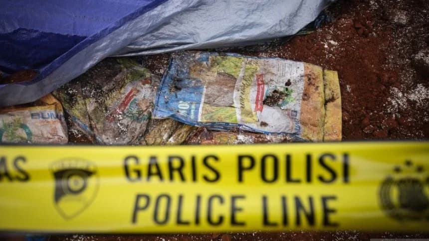 Cek Lokasi, Polda Metro Jaya Dalami Kasus Timbunan Bansos Presiden di Depok