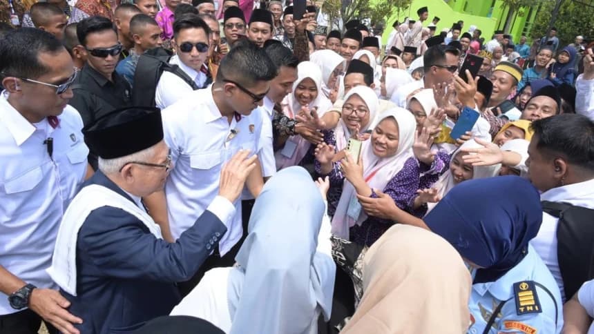 Wapres Minta Pesantren Lahirkan Mujahid Perekonomian Umat