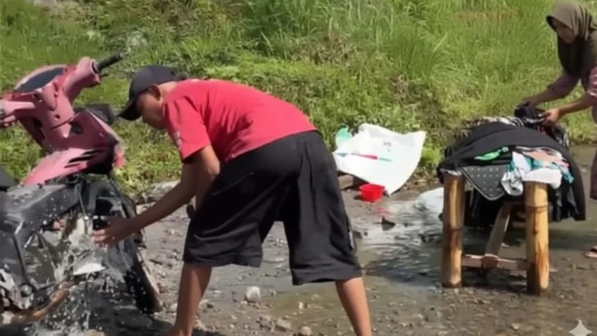 Krisis Air Bersih di Bener Meriah, Aceh Utara, Aceh Tamiang; Warga Manfaatkan Sungai Keruh untuk Bertahan Hidup