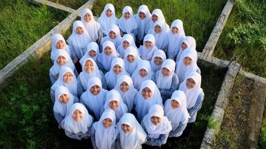 Guru Inovatif Pencetak Generasi Kreatif Madrasah