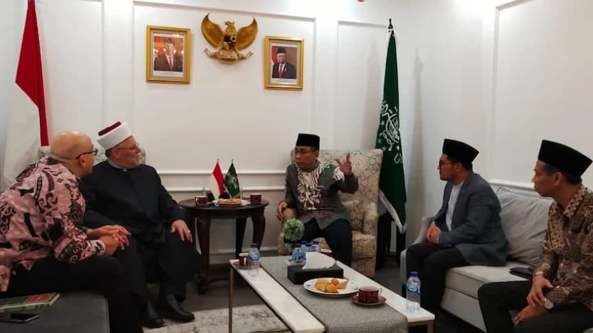 Berkunjung ke PBNU, Wakil Hakim Agung Palestina: Kami Tenang Gus Yahya Berada di Pihak Kami