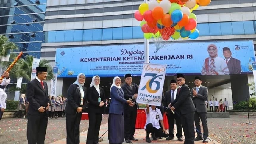HUT Ke-76, Menaker: Momentum Terus Perbaiki Kinerja Kemnaker