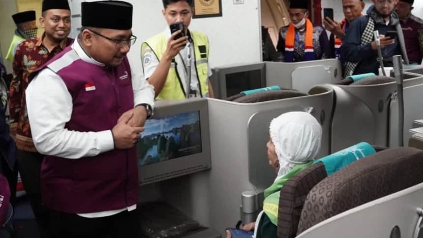 Menag Lepas 388 Jamaah Haji Kloter Pertama Pagi Ini