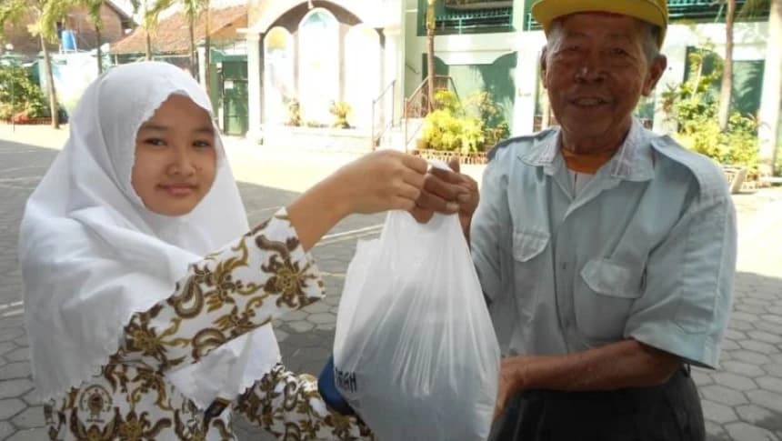 Lupa Niat Zakat? Begini Kajian Fiqihnya